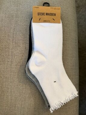 Steve Madden Women 3-Pack Anklet Socks - White, Gray, Black